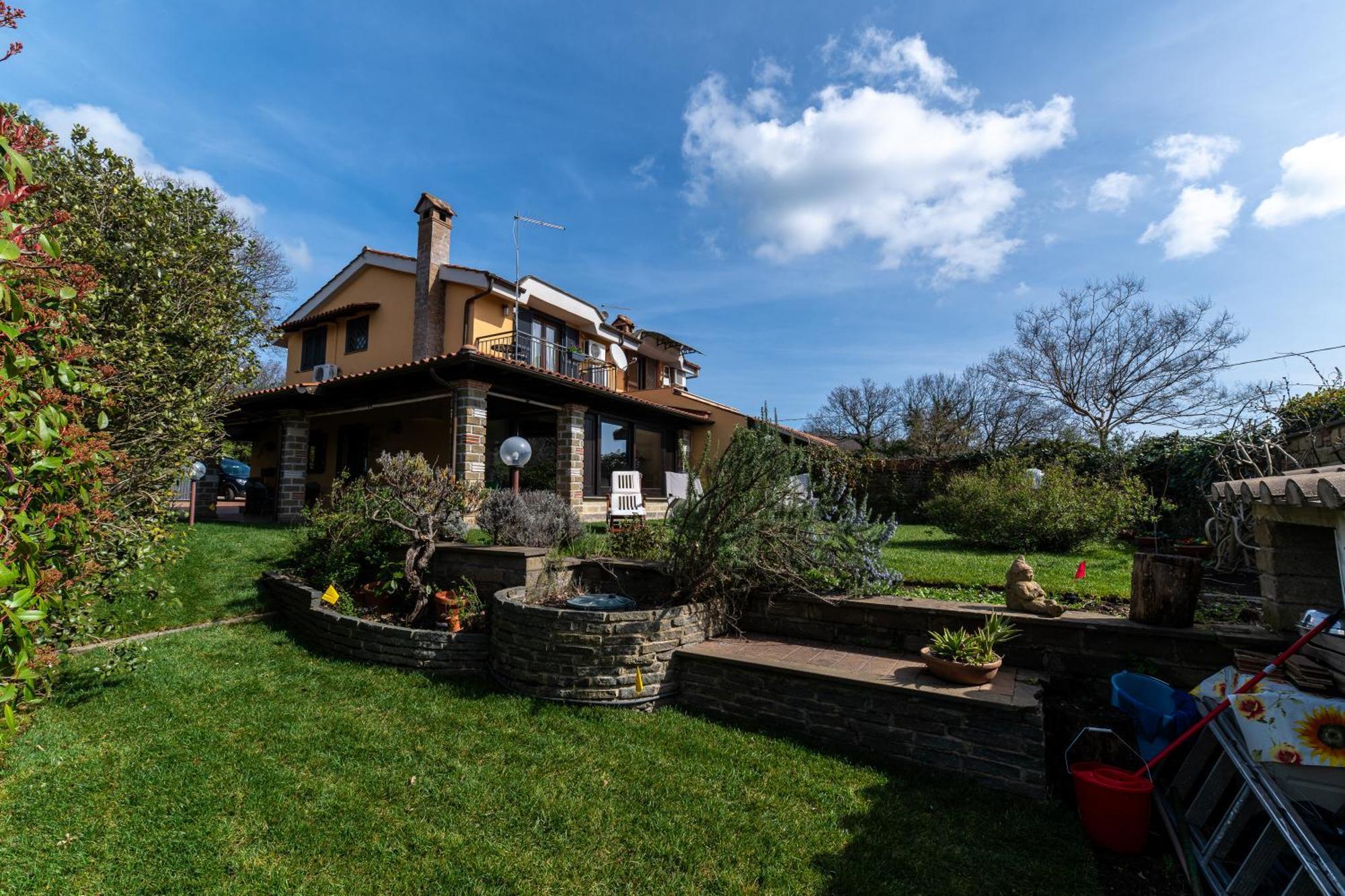 A Casa Di Fio' Villa Trevignano Romano Bagian luar foto